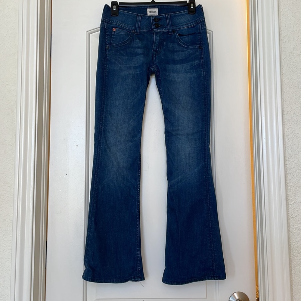 HUDSON original jeans. Excellent conditions size 24. I’m at 25- fit me snuggled - Picture 6 of 9